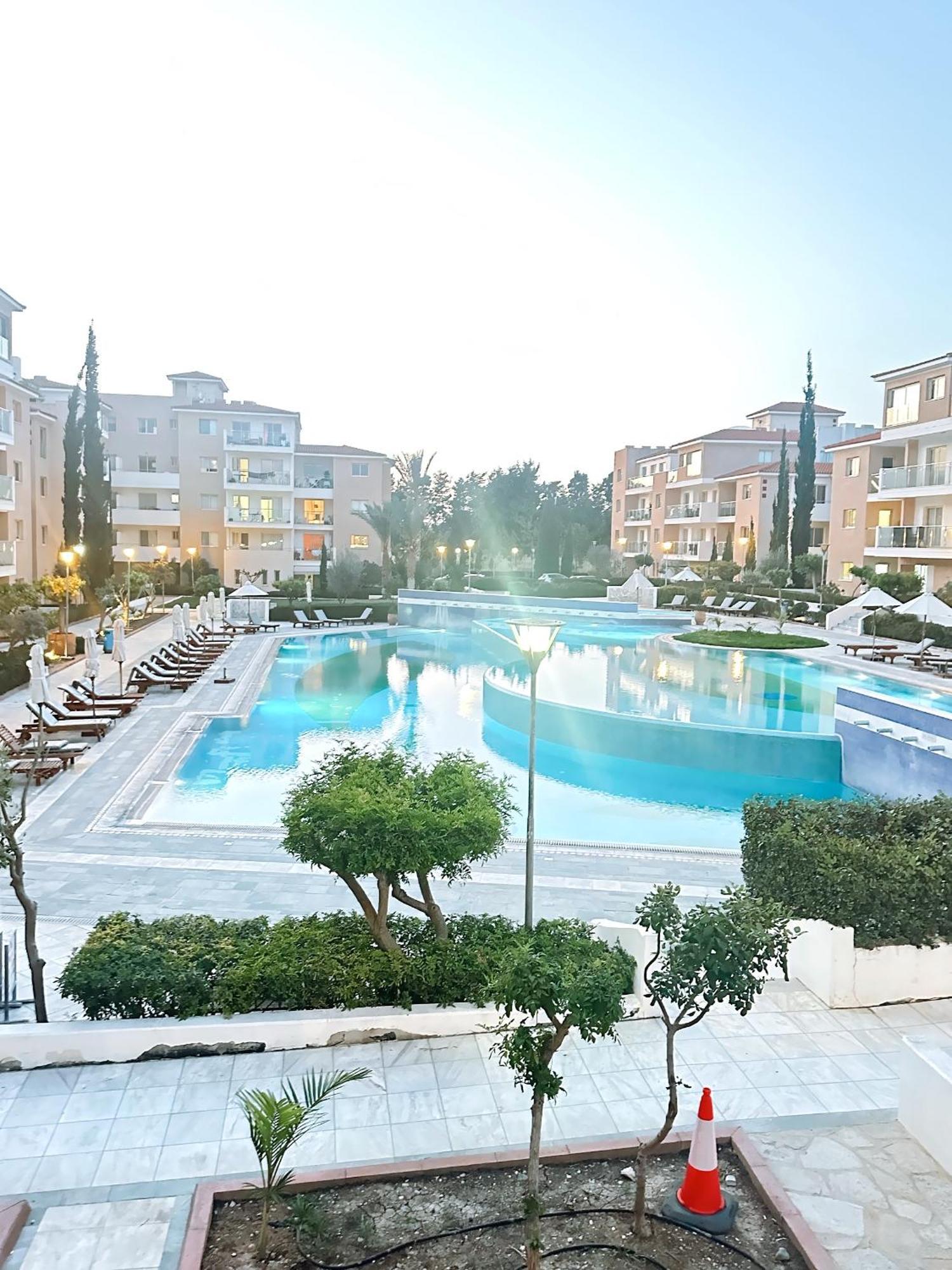 Apartamento Elysia Park Ameliya 202 Paphos Exterior foto